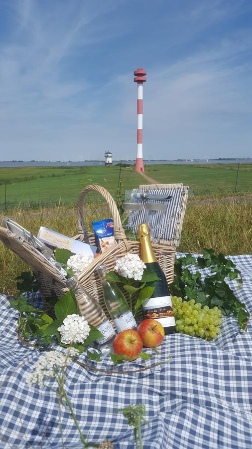 Hotel Zwei Linden - Links Der Elbe - Niedersachsen Balje Exterior photo